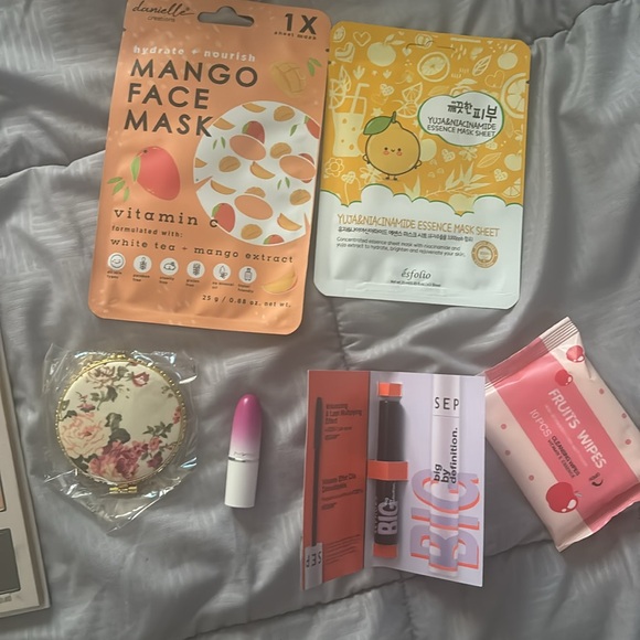 Kate Spade pouch - Picture 11 of 11